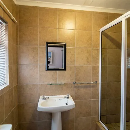 Lala Dene Lodge Bloemfontein Exterior foto