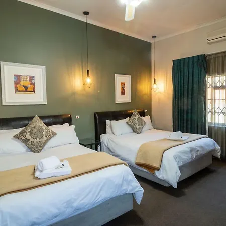 Lala Dene Lodge Bloemfontein Exterior foto